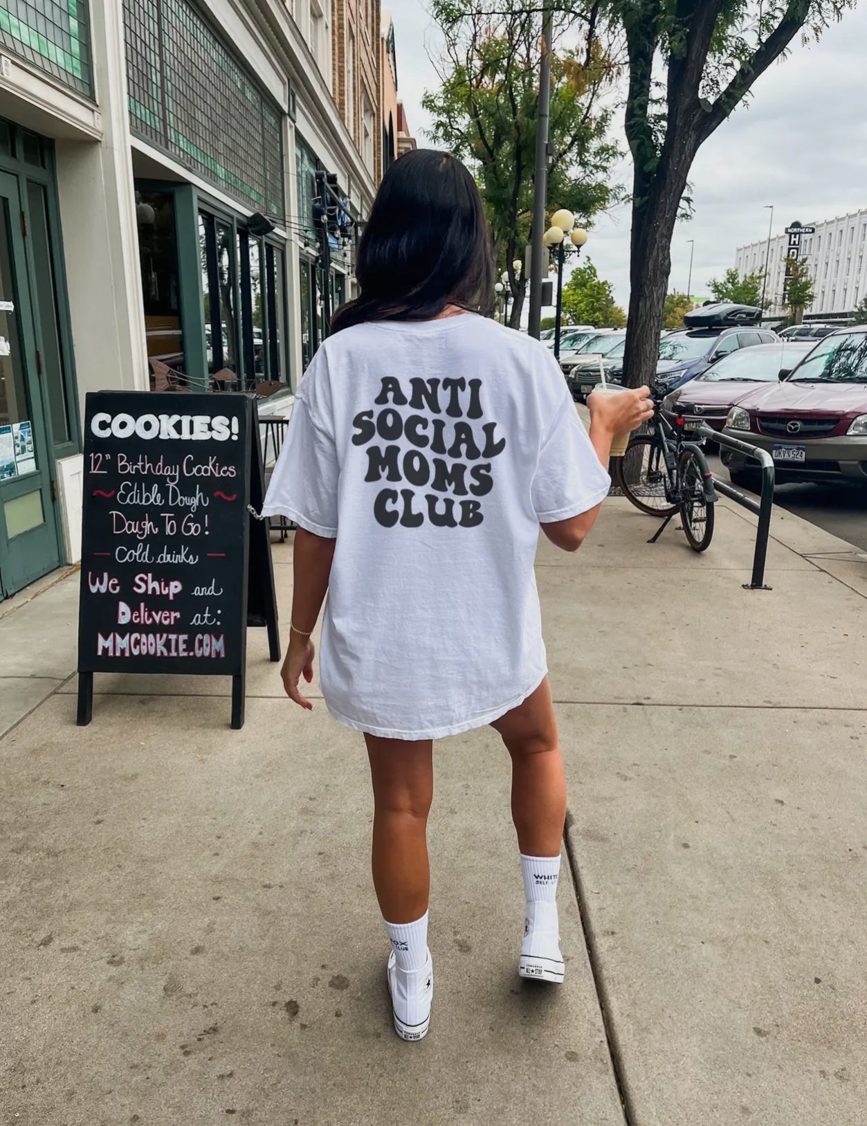 Antisocial mom’s club tee