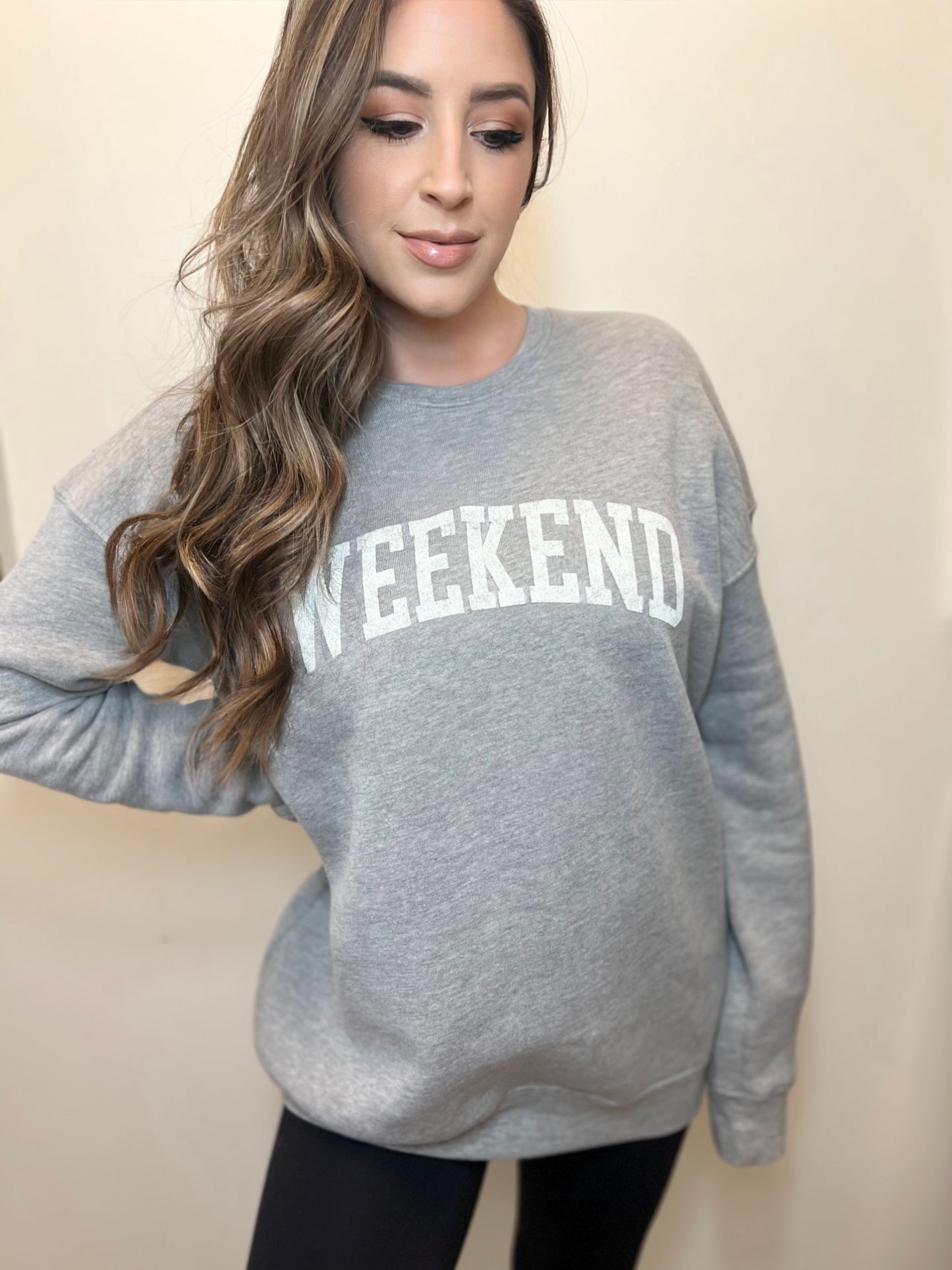 Weekend crew neck pullover sweatshirt