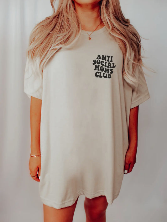 Antisocial mom’s club tee