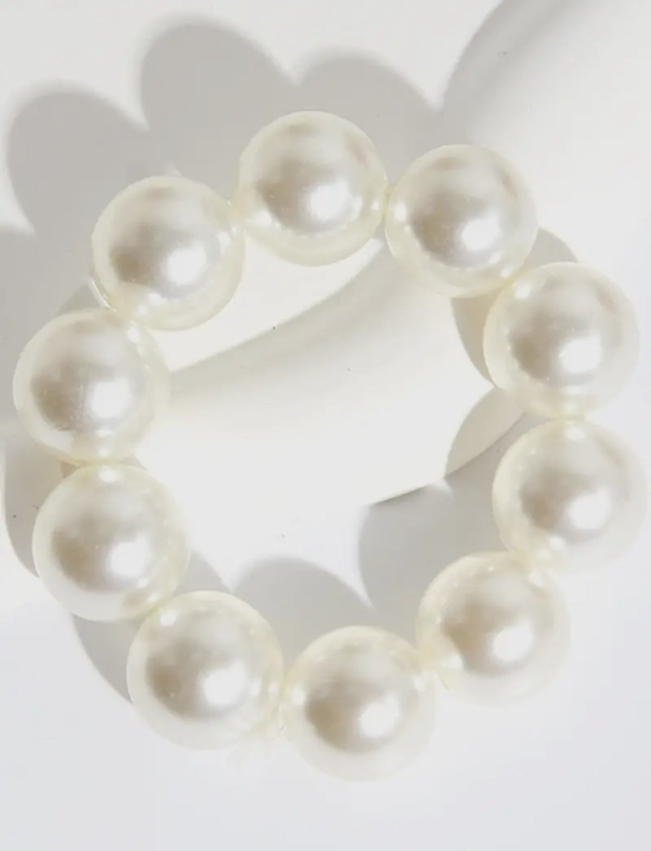 Pearl scrunchie